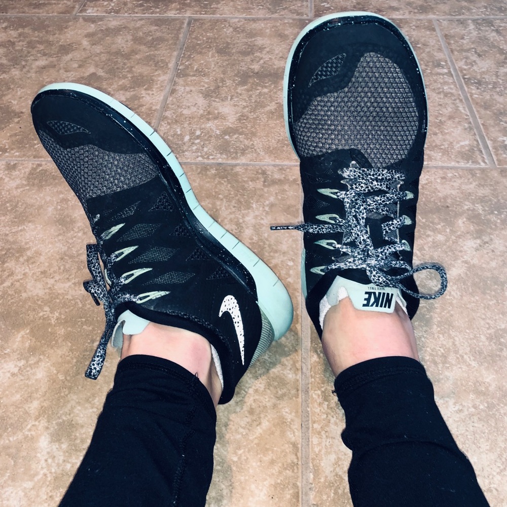 NIKEiD Nike Free 5.0 Women’s Size 9 Athletic Shoes